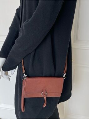Spikes & Sparrow leather wallet crossbody / phone bag in cognac brown.